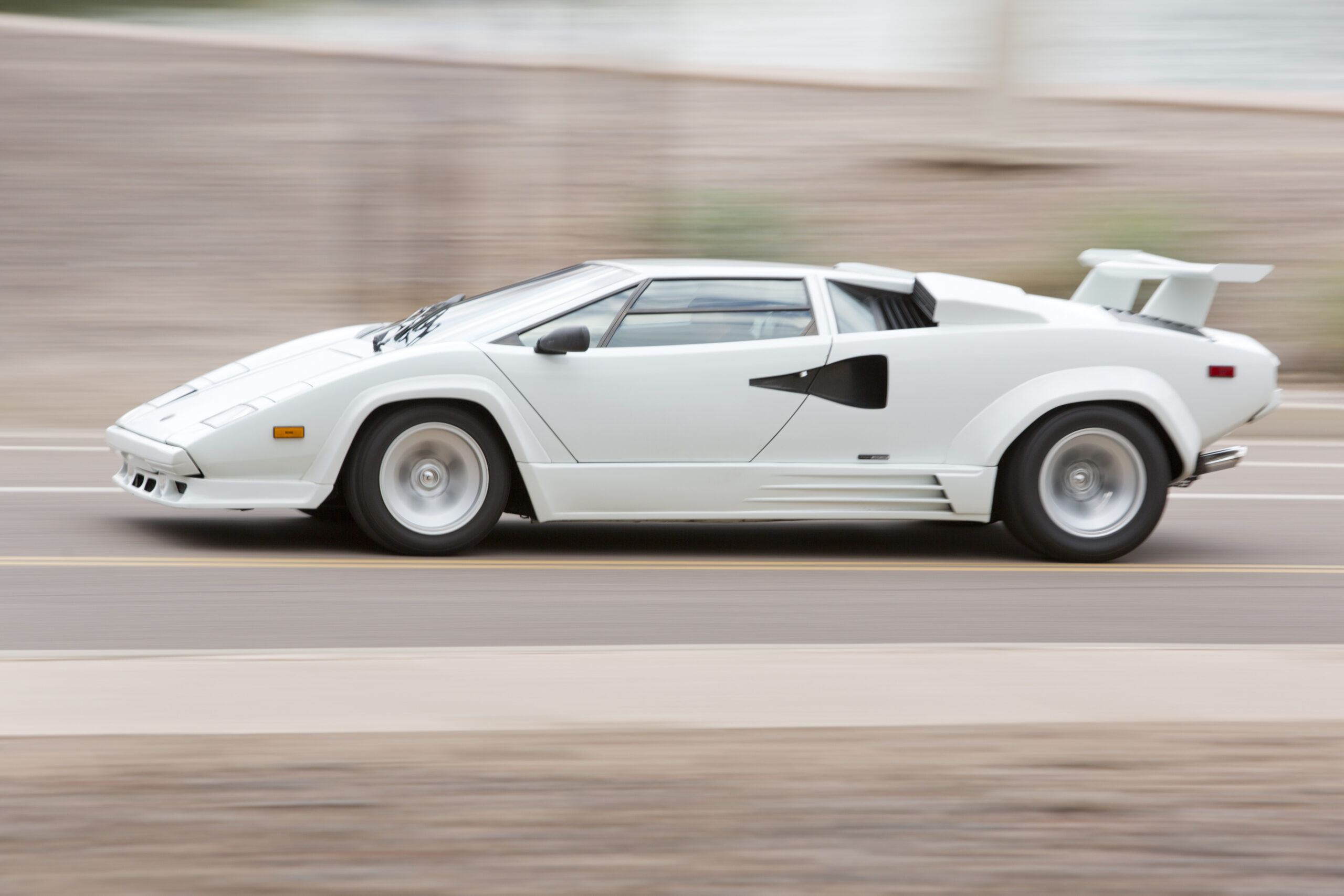 1988 Lamborghini Countach 17