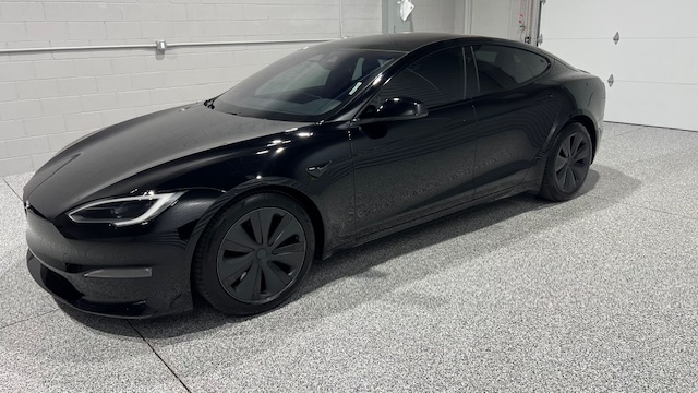 2023 Tesla Model S Plaid image